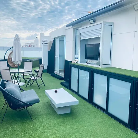 Penthouse Con Gran Terraza Y Jacuzzi 公寓 *