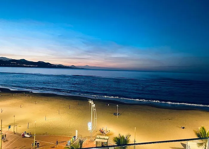 Apartman Apartamento Atico Gran Terraza Y Jacuzzi Cerca De La Playa Las Palmas de Gran Canaria