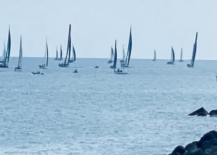 Apartamento Atico Gran Terraza Y Jacuzzi Cerca De La Playa